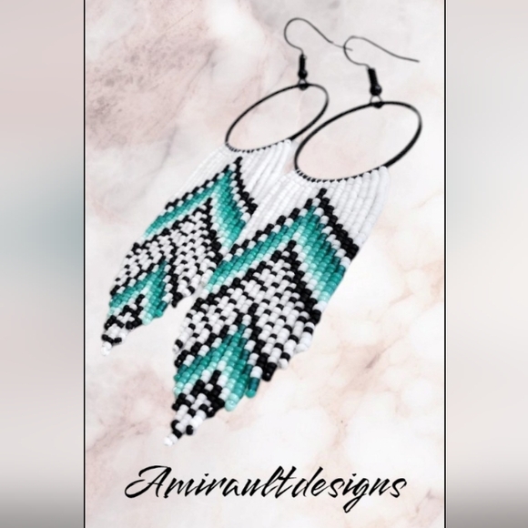 Beaded hoop tassel Earrings - Picture 2 of 2